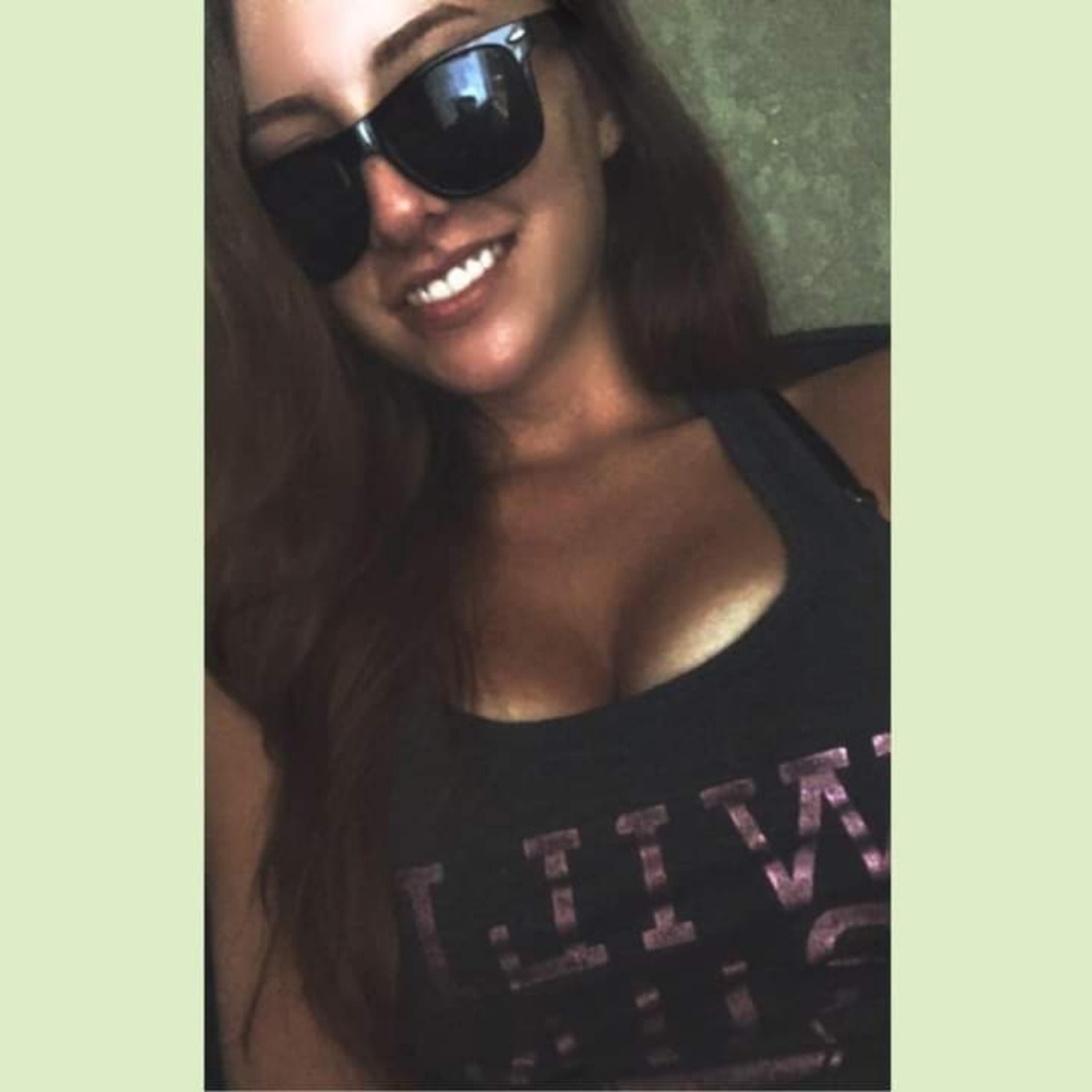 Meet your Posher, Brooke